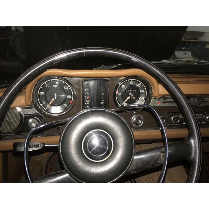 1967 MERCEDES 250SL W113