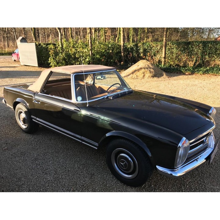 1967 MERCEDES 250SL W113