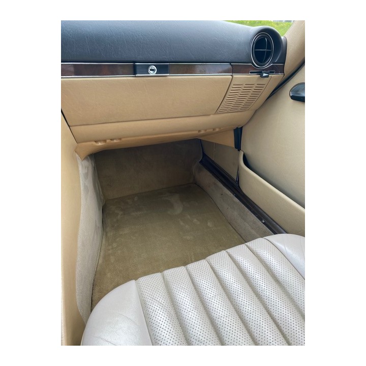 1986 MERCEDES-BENZ W107 560 SL European version