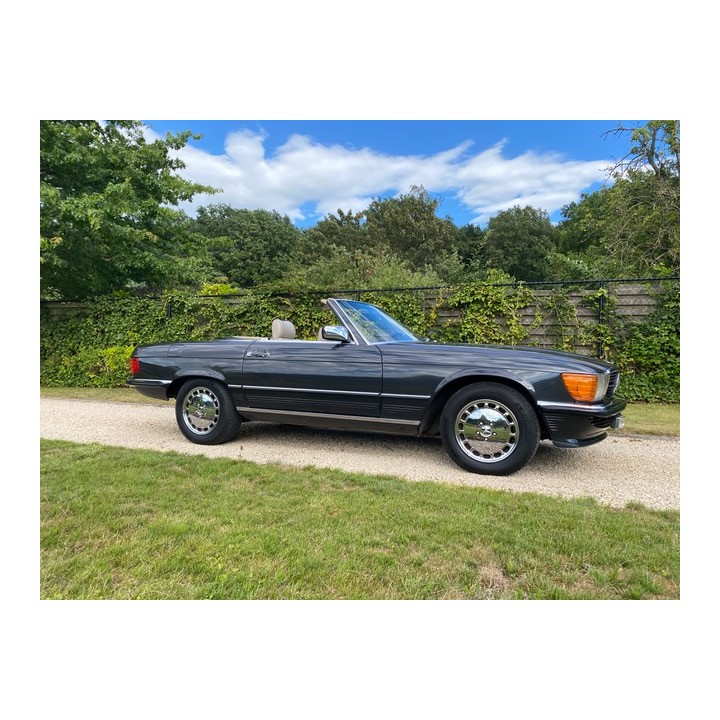 1986 MERCEDES-BENZ W107 560 SL European version