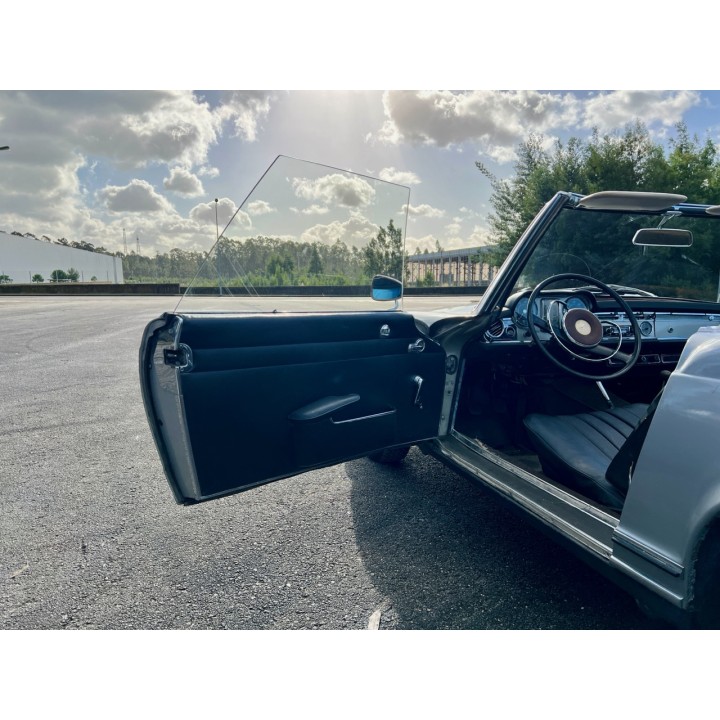 [FOR SALE] 1965 MERCEDES 230SL W113